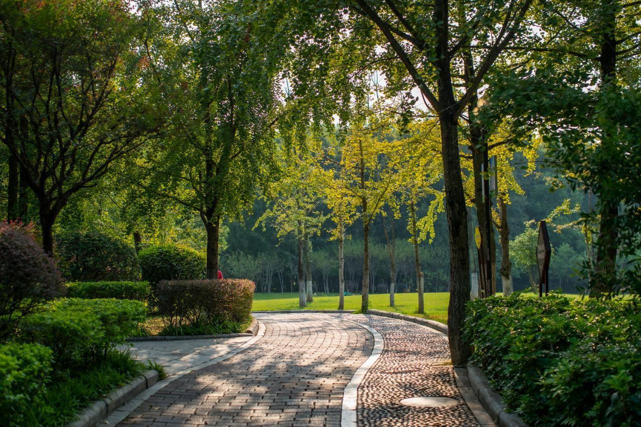 Guilin Yi Characteristic Hotel Coltd المظهر الخارجي الصورة